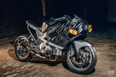 Kawasaki ZZR600 | La prépa du tigre urbain par Cool Kid Customs